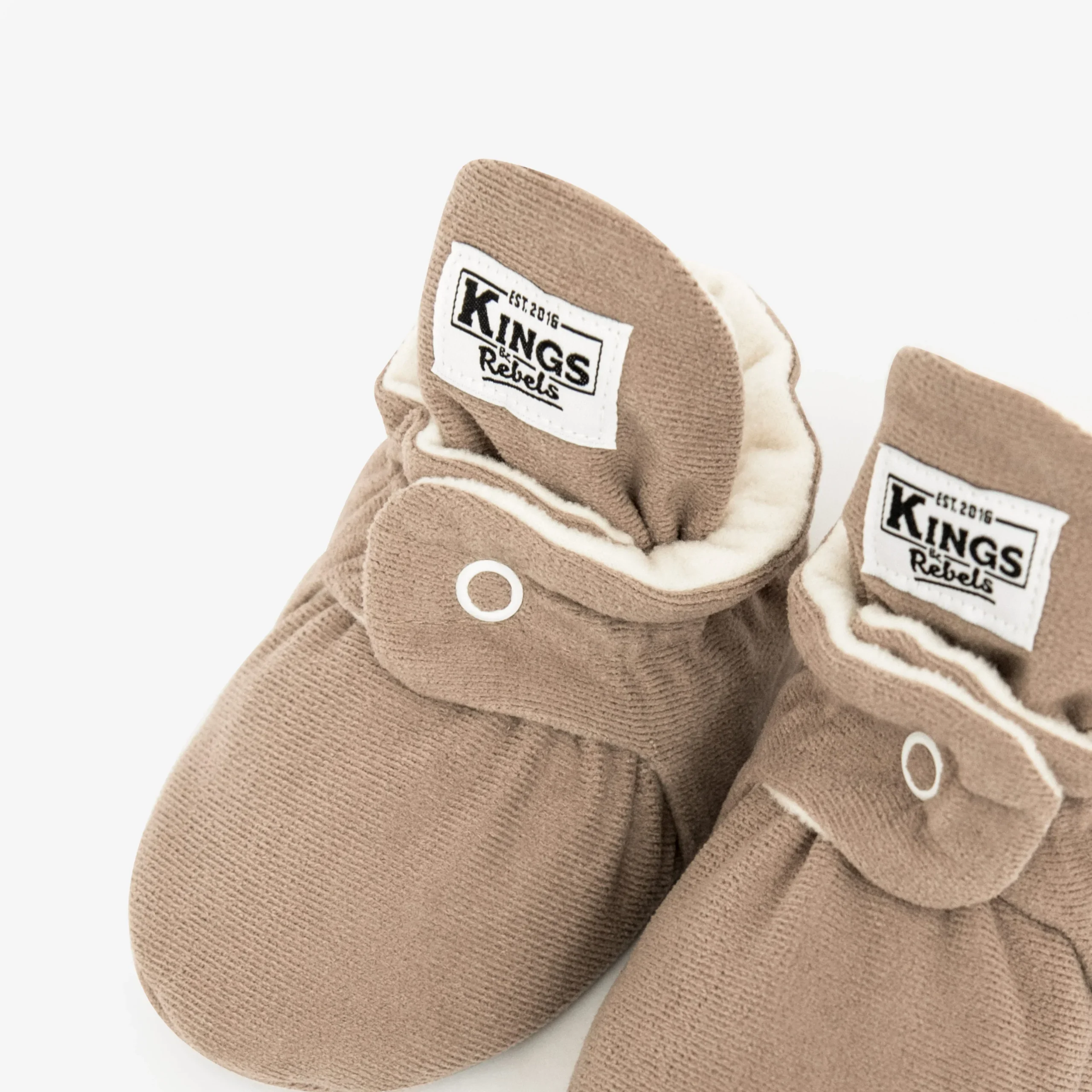 Zapatos KingsR Gamuza Gripper Café - Imagen 7